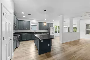 15814 Starling Water Dr, Lithia, FL 33547 - Photo 8