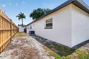 12114 Rhonda Terrace, Seminole, FL 33772 - Photo 32
