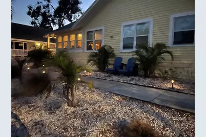 1137 Highland Street S, Saint Petersburg, FL 33701 - Photo 1