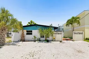 14906 N Bayshore Dr, Madeira Beach, FL 33708 - Photo 2