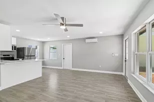 14906 N Bayshore Dr, Madeira Beach, FL 33708 - Photo 16