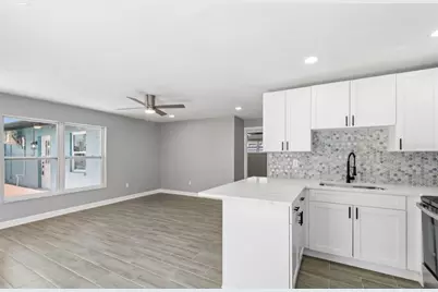 14906 N Bayshore Drive, Madeira Beach, FL 33708 - Photo 16