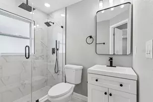 14906 N Bayshore Dr, Madeira Beach, FL 33708 - Photo 22