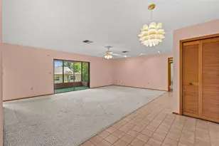 505 Village Oak Dr, Tarpon Springs, FL 34689 - Photo 10