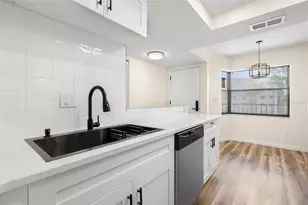 5817 Park St N, Saint Petersburg, FL 33709 - Photo 12