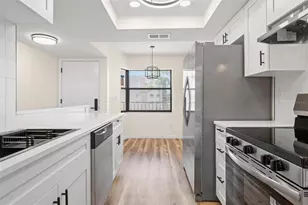 5817 Park St N, Saint Petersburg, FL 33709 - Photo 8