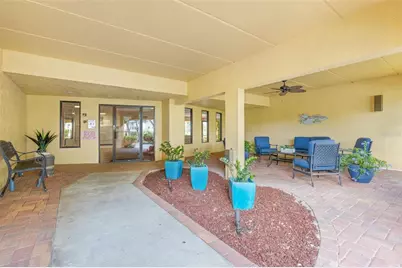 5817 Park Street N #302, Saint Petersburg, FL 33709 - Photo 6