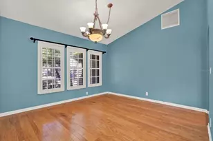 631 House Wren Cir, Palm Harbor, FL 34683 - Photo 4
