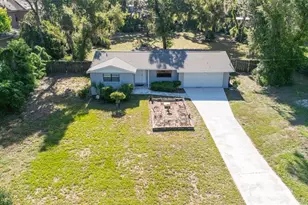 8214 Valrie Ln, Riverview, FL 33569 - Photo 6