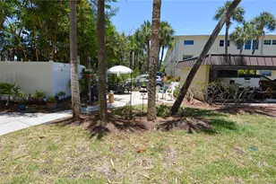 4700 Cove Cir, Saint Petersburg, FL 33708 - Photo 52