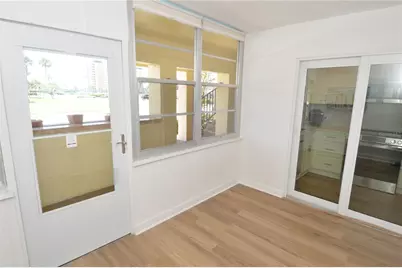 4700 Cove Circle #107, Saint Petersburg, FL 33708 - Photo 8