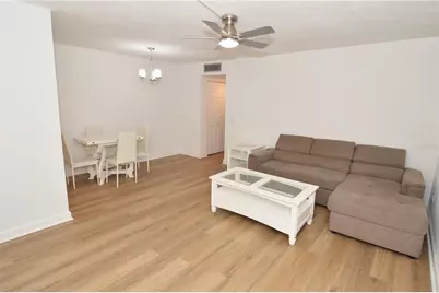4700 Cove Circle #107, Saint Petersburg, FL 33708 - Photo 10