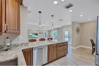 302 S Mayo Street, Crystal Beach, FL 34681 - Photo 20