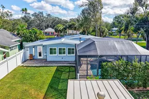 302 S Mayo St, Crystal Beach, FL 34681 - Photo 2