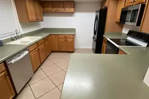 1514 Burningtree Ln, Brandon, FL 33510 - Photo 8
