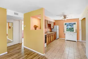 39038 Heath Dr, Zephyrhills, FL 33542 - Photo 8