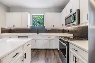 1302 W Carmen St, Tampa, FL 33606 - Photo 10