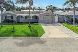 12804 2nd Isle, Hudson, FL 34667 - Photo 2