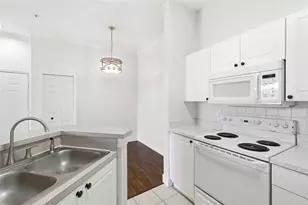 18106 Peregrines Perch Pl, Lutz, FL 33558 - Photo 24