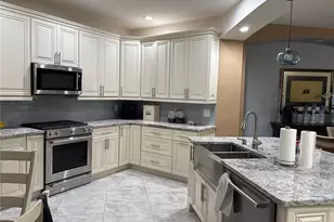 30335 Lettingwell Cir, Wesley Chapel, FL 33543 - Photo 22