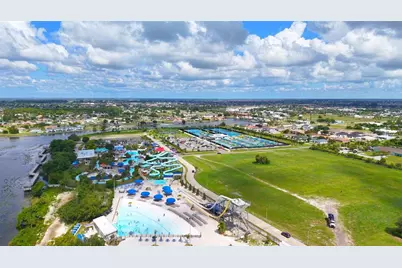 304 SW 3rd Place, Cape Coral, FL 33991 - Photo 6