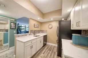 105 Island Way, Clearwater Beach, FL 33767 - Photo 32
