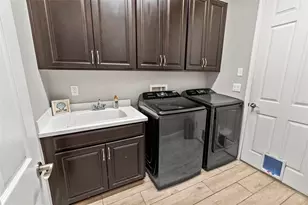5805 Watercolor Dr, Lithia, FL 33547 - Photo 40