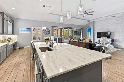 5805 Watercolor Drive, Lithia, FL 33547 - Photo 6