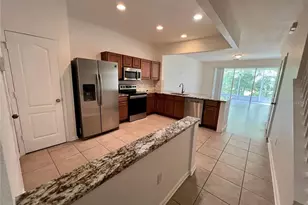 26543 Castleview Way, Wesley Chapel, FL 33544 - Photo 6