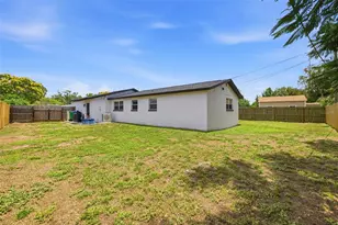 8952 Narcissus Ave, Seminole, FL 33777 - Photo 22