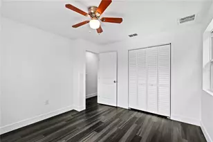 2141 Upton Ct S, Saint Petersburg, FL 33712 - Photo 56