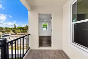 2141 Upton Ct S, Saint Petersburg, FL 33712 - Photo 6