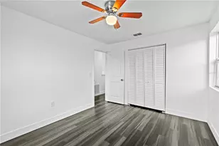 2141 Upton Ct S, Saint Petersburg, FL 33712 - Photo 40