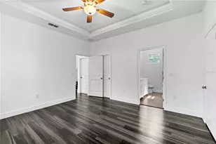 2141 Upton Ct S, Saint Petersburg, FL 33712 - Photo 18