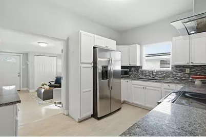 2815 N Taliaferro Avenue, Tampa, FL 33602 - Photo 4