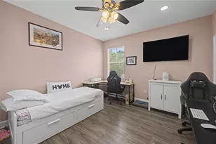 8137 Lagerfeld Dr, Land O Lakes, FL 34637 - Photo 28