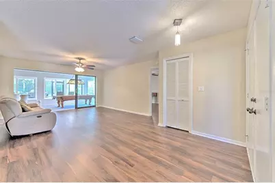 1812 New Bedford Drive, Sun City Center, FL 33573 - Photo 8