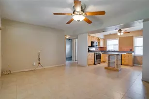 5801 7th Ave S, Saint Petersburg, FL 33707 - Photo 6