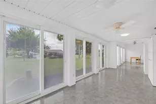 213 Glen Ellen Pl, Sun City Center, FL 33573 - Photo 16