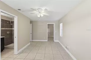 9804 N Elmer St, Tampa, FL 33612 - Photo 12