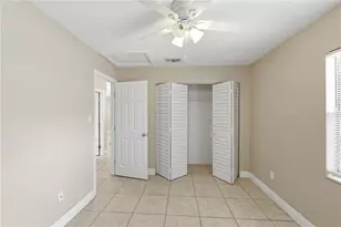 9804 N Elmer St, Tampa, FL 33612 - Photo 18