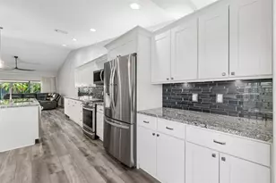 6019 Courtside Dr, Bradenton, FL 34210 - Photo 22
