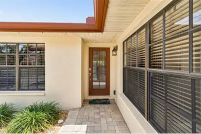 6019 Courtside Drive, Bradenton, FL 34210 - Photo 8