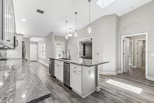 6019 Courtside Dr, Bradenton, FL 34210 - Photo 14