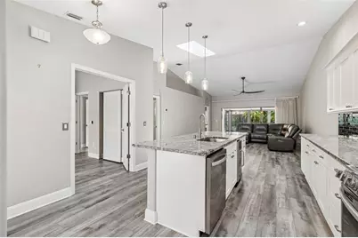 6019 Courtside Drive, Bradenton, FL 34210 - Photo 16