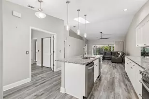 6019 Courtside Dr, Bradenton, FL 34210 - Photo 16