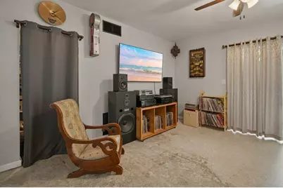 10017 N 52nd Street, Tampa, FL 33617 - Photo 16