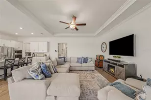 12840 Bergstorm Bay Dr, Riverview, FL 33579 - Photo 6