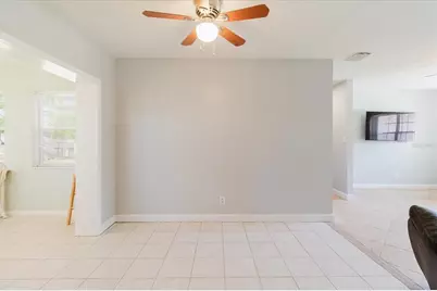 6212 Florida Circle W, Apollo Beach, FL 33572 - Photo 10