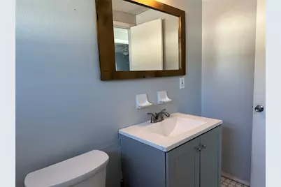 351 50th Avenue N, Saint Petersburg, FL 33703 - Photo 6
